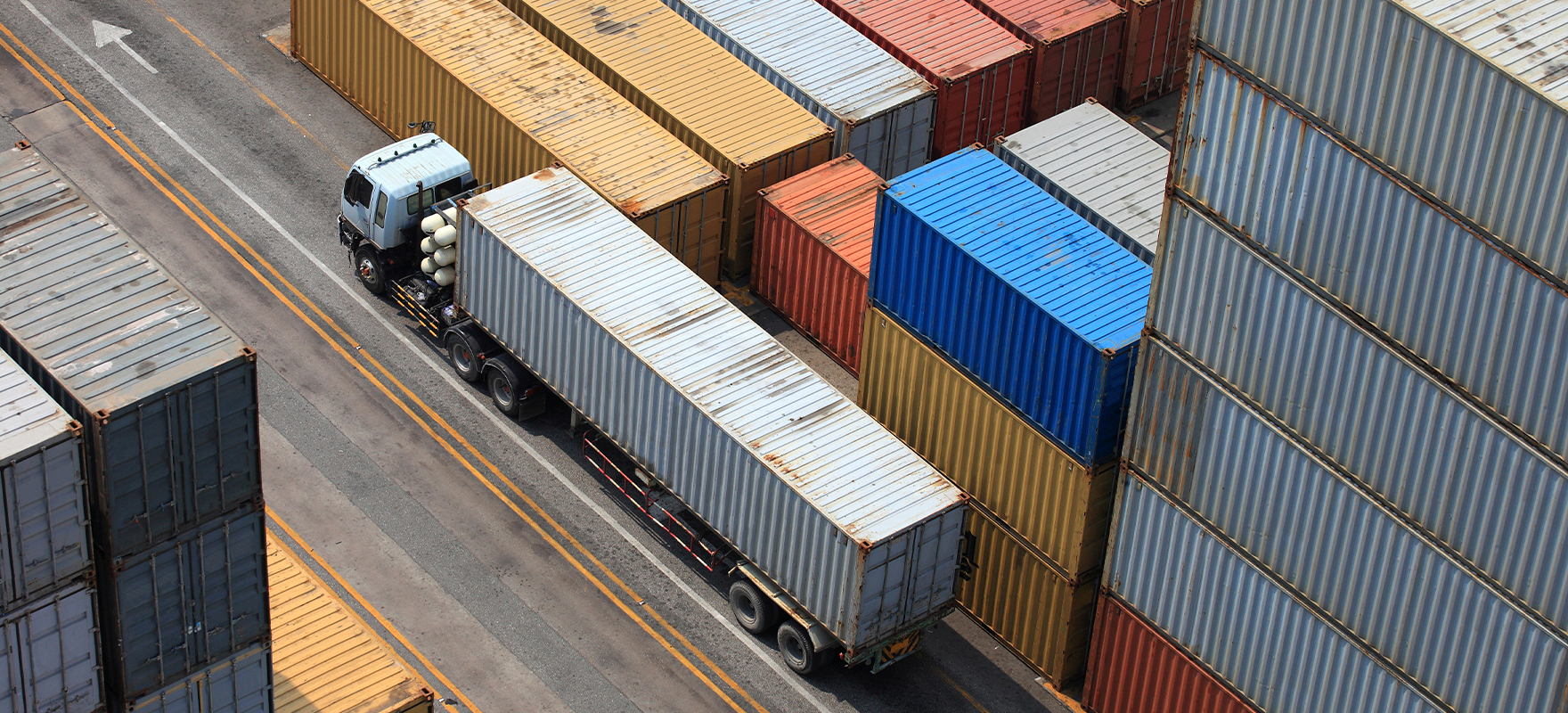CFS export operations with cargo consolidation and container stuffing in a terminal warehouse